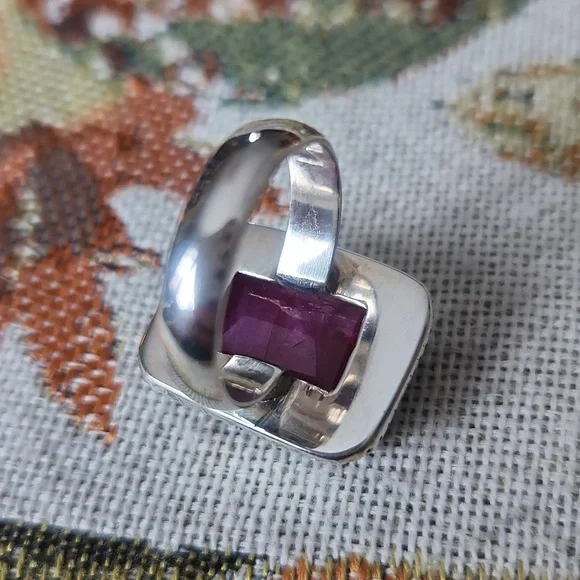 Ruby Ring - Picture 2 of 7